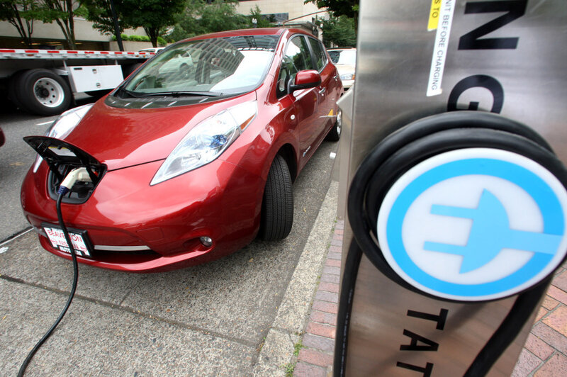 Can Electric Cars Help Automakers Reach 55 Mpg Npr Can Electric Cars Help Automakers Reach 55 Mpg
