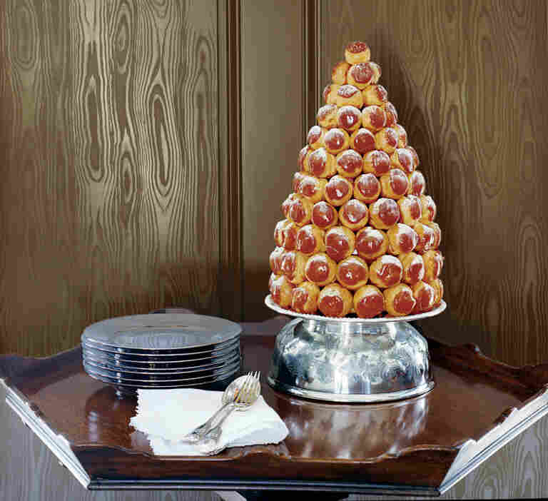Croquembouche