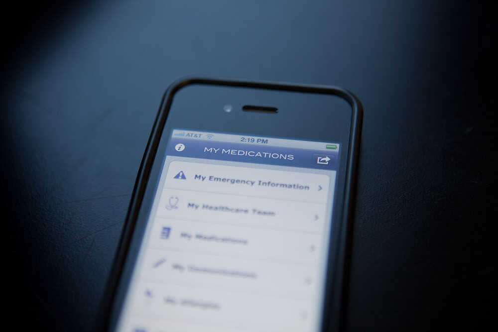 The American Medical Association's new smartphone app helps you track your medications and other health data.