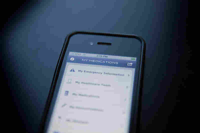 The American Medical Association's new smartphone app helps you track your medications and other health data.