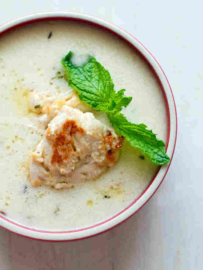 Garlicky Braised Yogurt Chicken