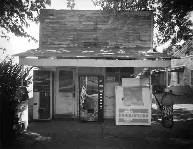 The Carry Out on West Main Street, 2002