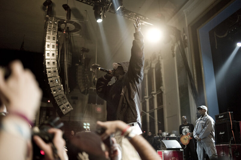 Somehow everything is right in the world knowing that such a powerful hip-hop force like Public Enemy uses Marshall amps. 