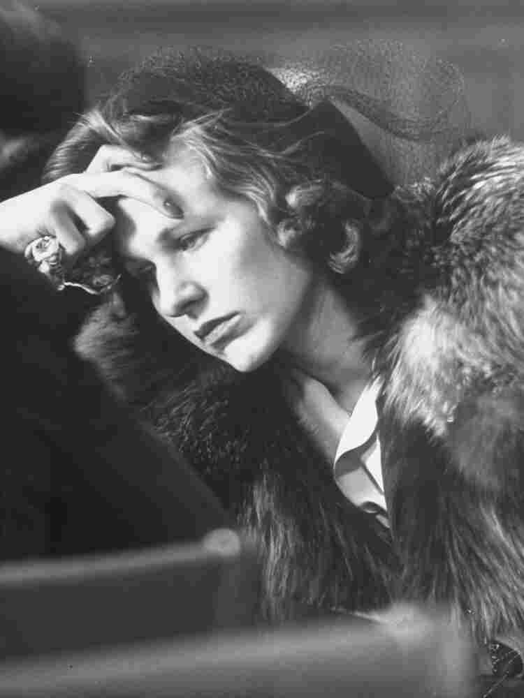 A woman at an Internal Revenue information center in New York in 1944