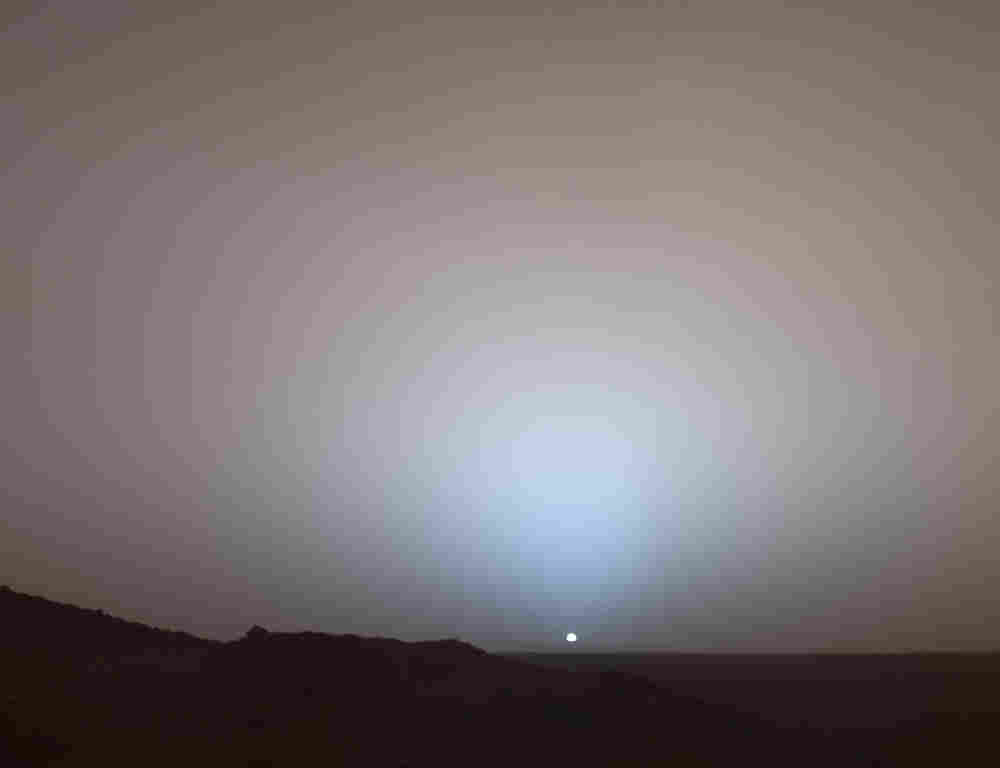 Martian sunset from Gusev Crater.