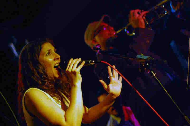 Vocalist Venissa Santi led a modern Afro-Cuban band at Milkboy.