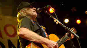 Willie Nelson In Concert