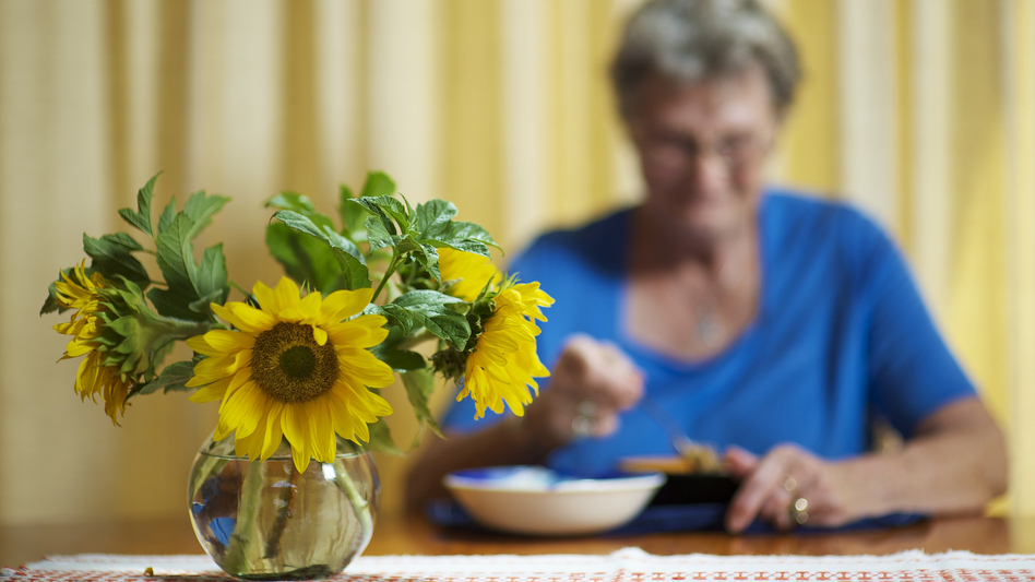 A feeling of loneliness carries health risks. (Gary Radler Photography/iStockphoto.com)
