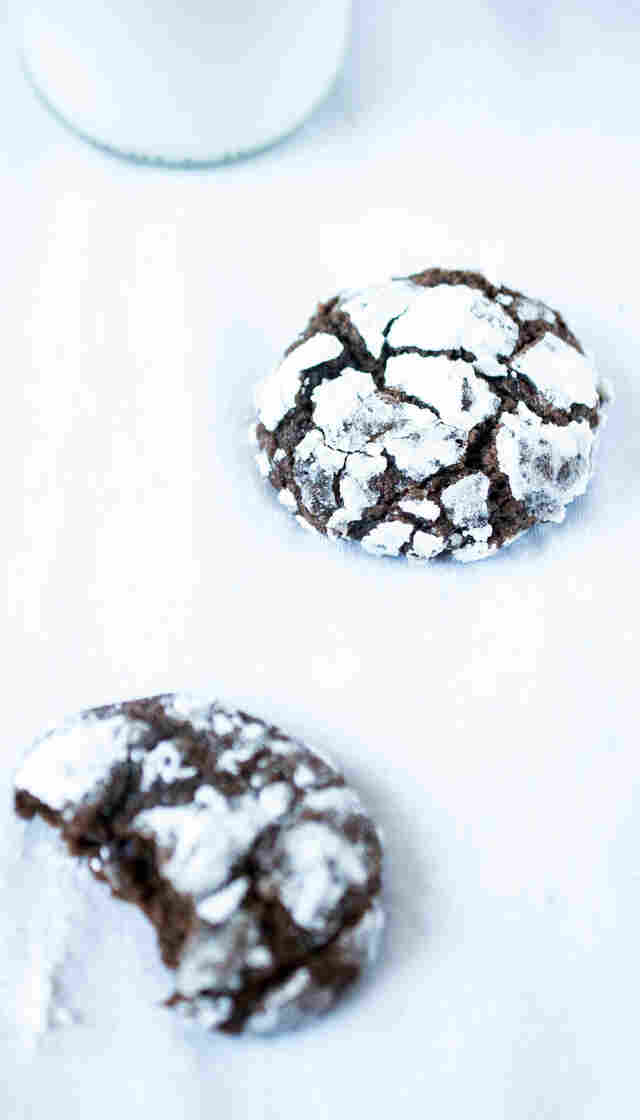 Chocolate-Mint Tea Crinkle Cookies