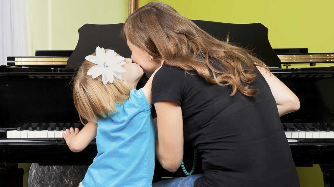 How Do You Encourage Your Kid Without Being A Crazy Stage Parent?