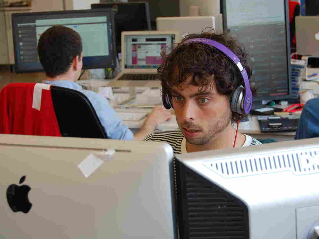 Matt Stopera, a senior editor at BuzzFeed combs the Internet for potentially viral content.