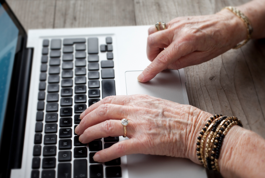 More older adults are using the Internet, thanks in part to introductory classes offered offline. (iStockphoto.com)