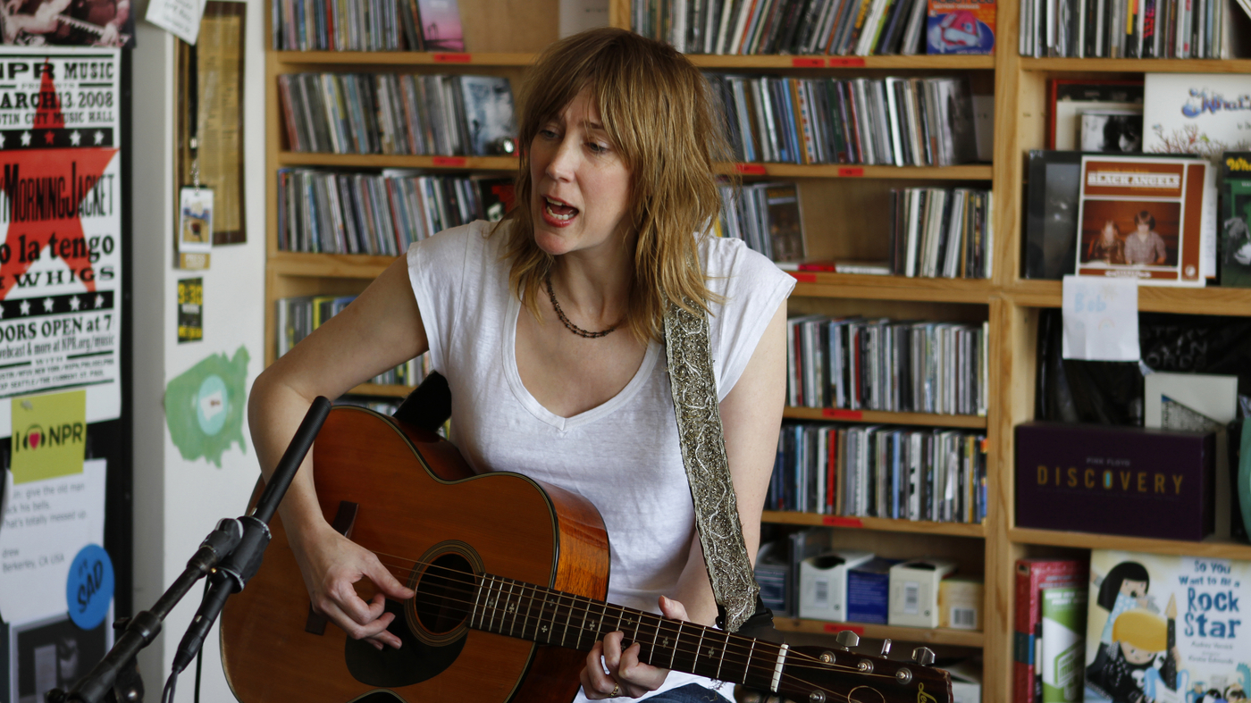 Beth Orton: Tiny Desk Concert : NPR