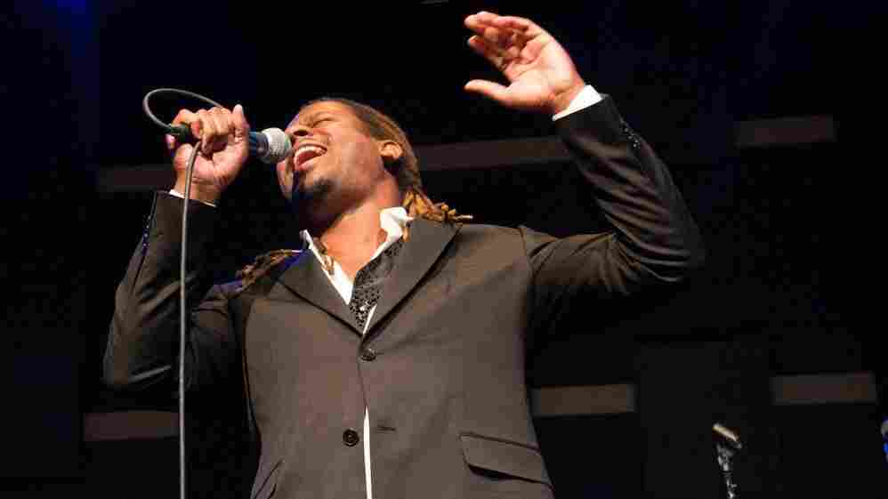 Ryan Shaw in concert.