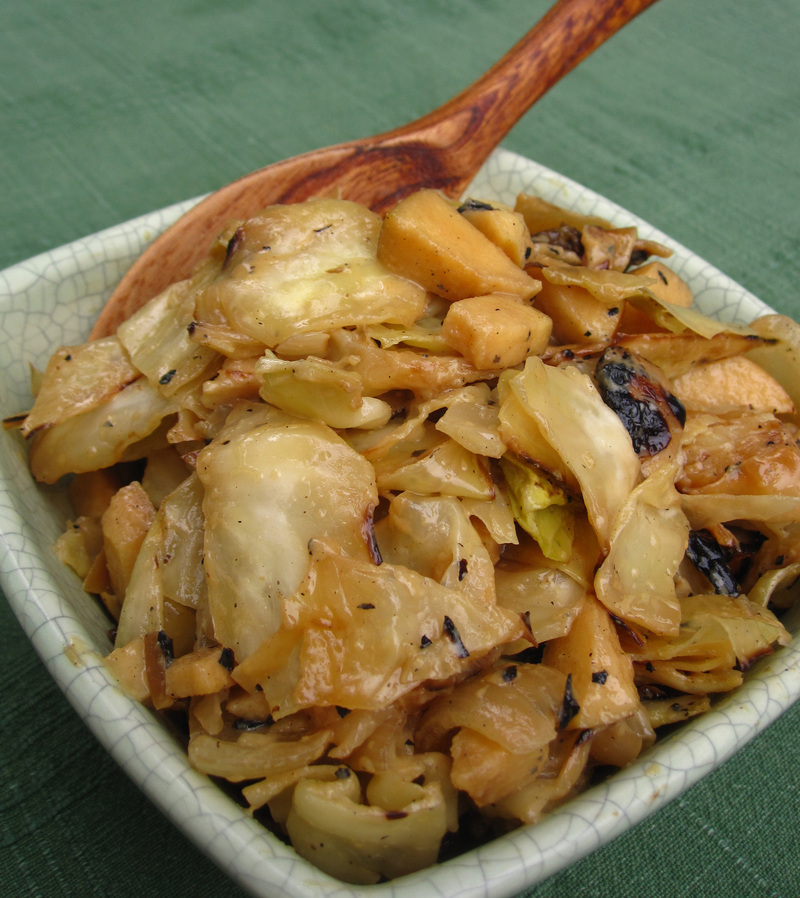 Grilled Cabbage And Apple Slaw