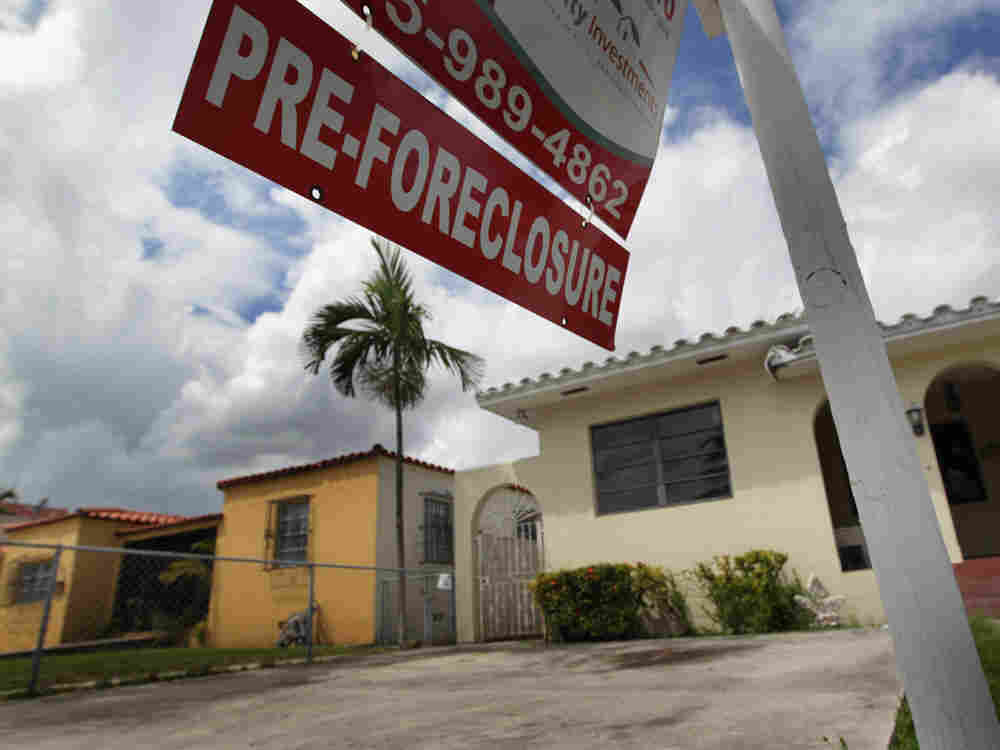 Foreclosure sign