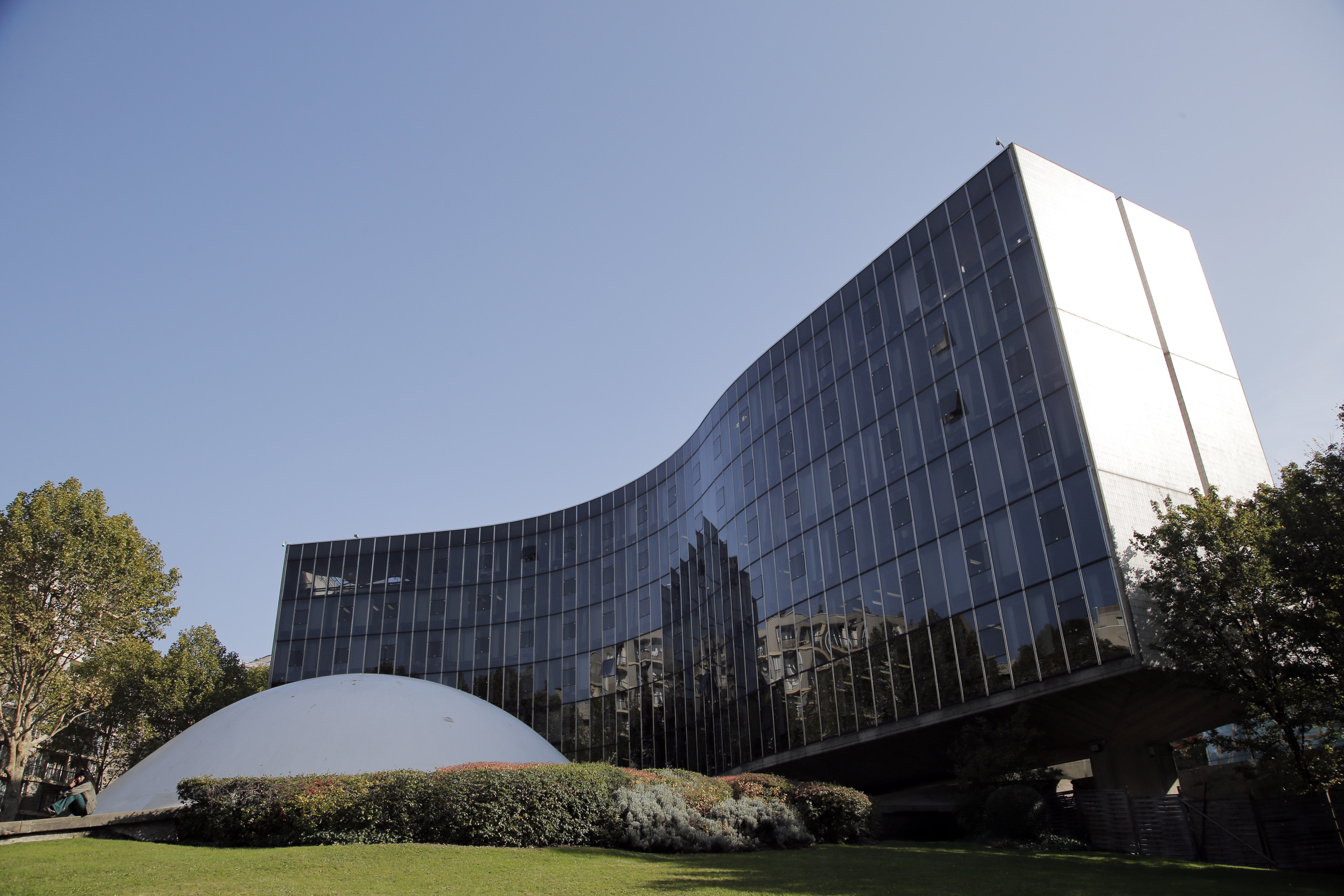 A Look At Brazil's Big Dreamer, Architect Oscar Niemeyer
