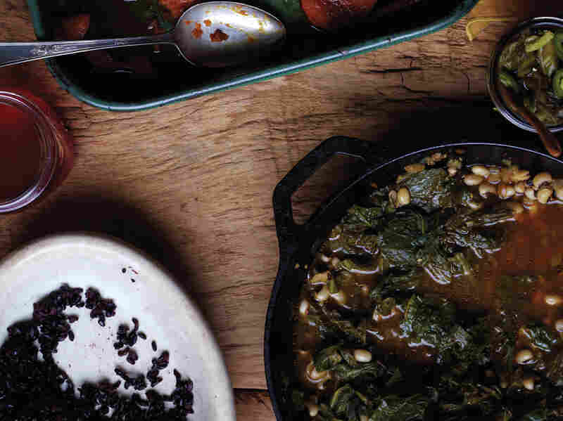 Black-Eyed Peas in Garlic-Ginger-Braised Mustard Greens