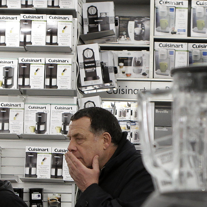 The 'Unitasker' Kitchen Gadgets Alton Brown Loves To Loathe The Salt