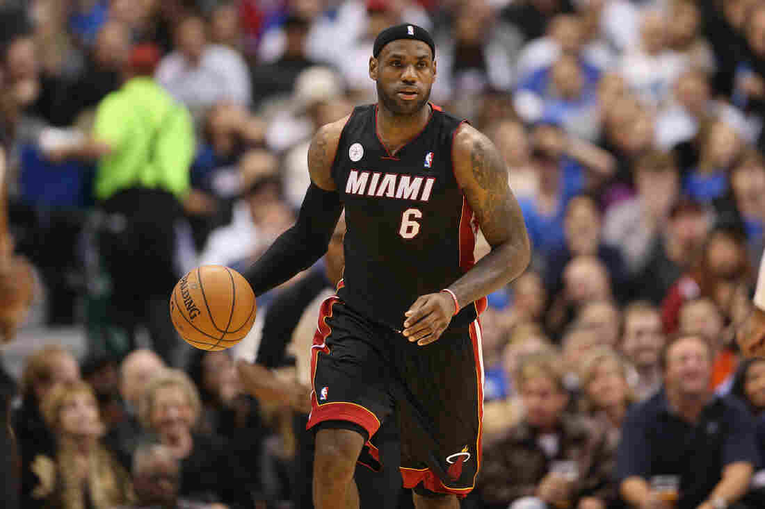 DALLAS, TX - DECEMBER 20: LeBron James #6 of the Miami Heat at American Airlines Center on December 20, 2012 in Dallas, Texas.