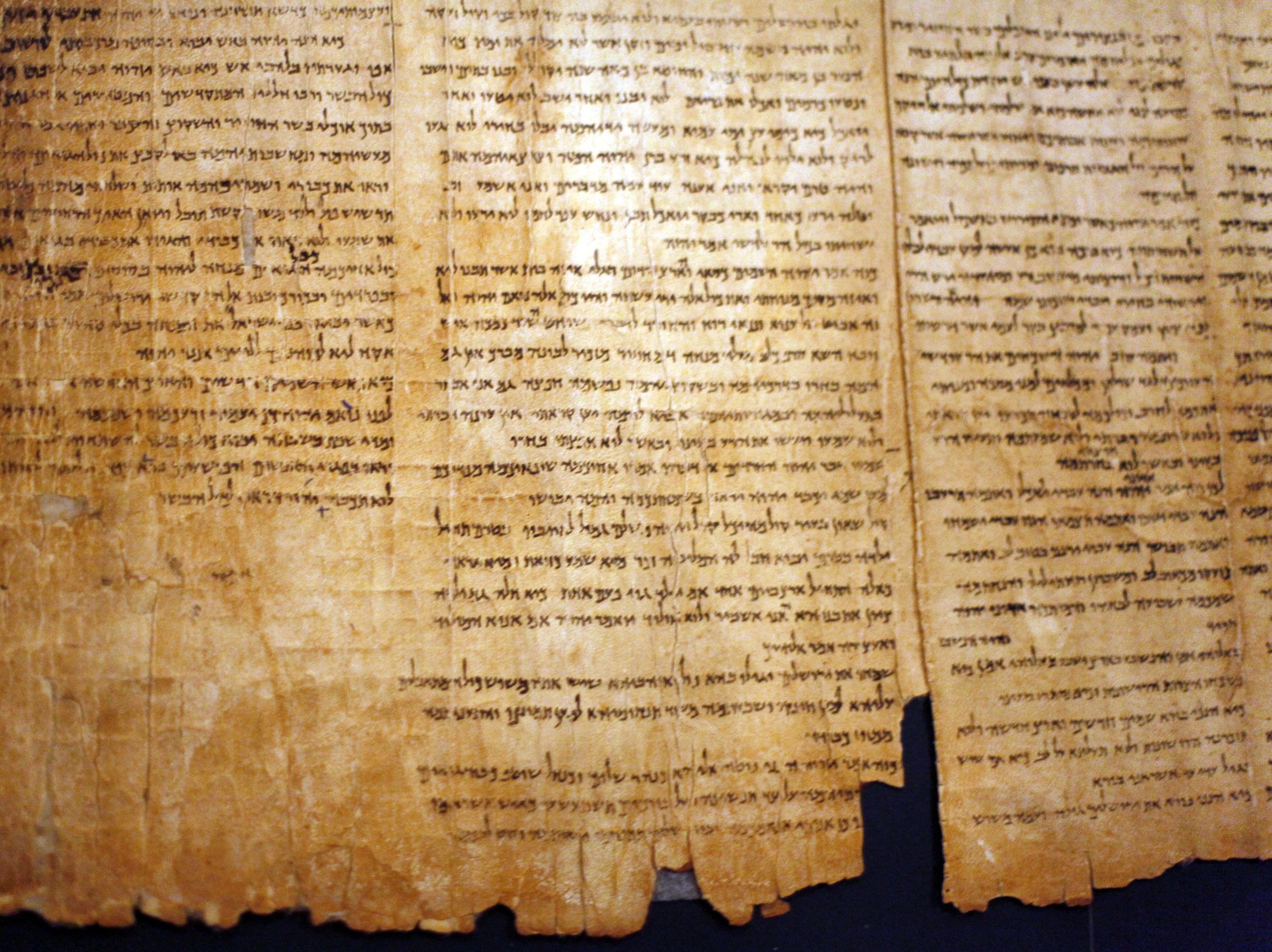 How the Dead Sea Scrolls Bible Differs from the Traditional Hebrew Text 