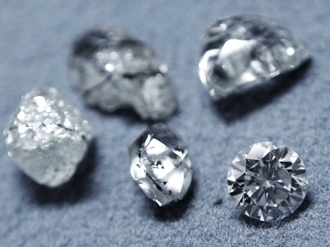 Diamonds at a workshop in Antwerp. (2009 file photo.)