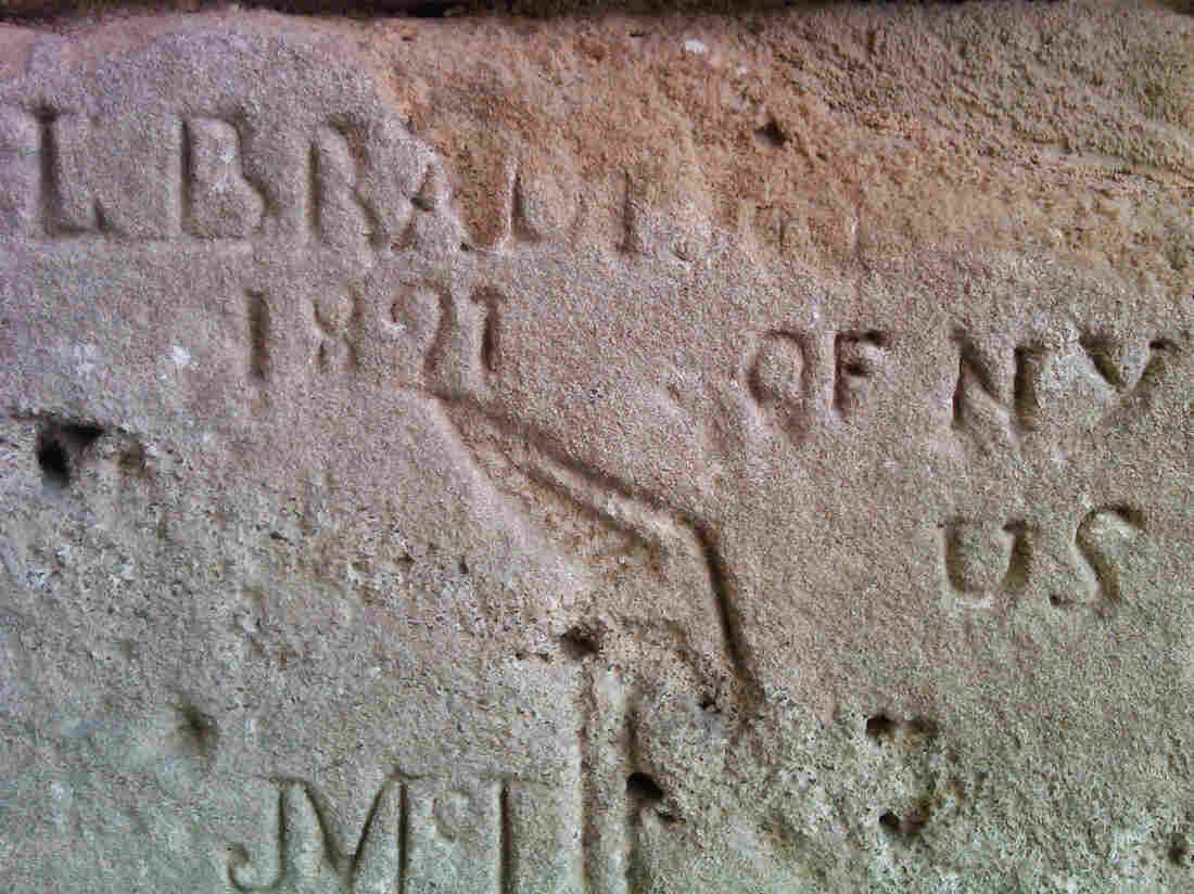 "L Brad-- of NY US"