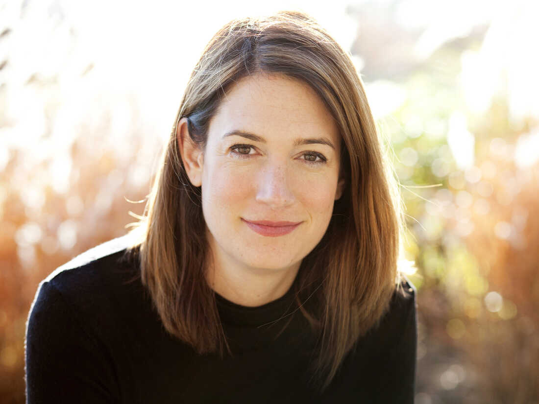 Gillian Flynn's first novel, Sharp Objects, was an Edgar Award finalist. She lives in Chicago with her husband.