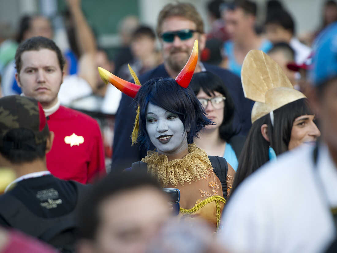 Our reporter goes looking for fans at Comic-Con…in his Sailor