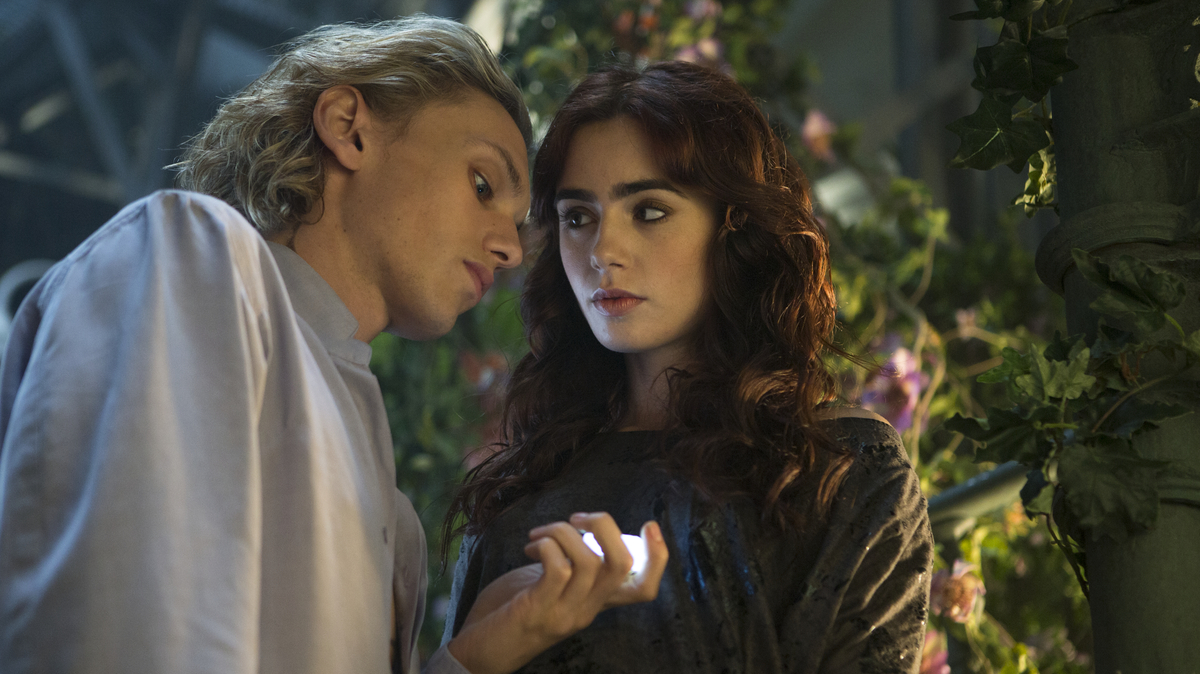 Jace helps Clary as she sets about uncovering the truth about her unsuspected heritage as one of the chosen few who defend humans from things supernatural, and also he is pretty and blond and dreamy and distracting.