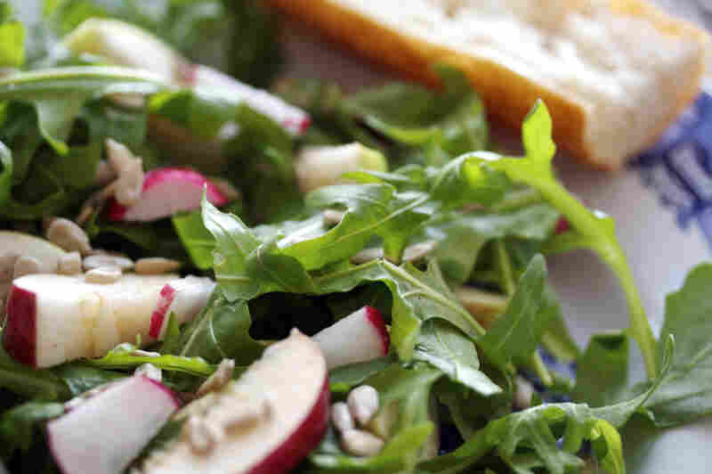 Apple and Arugula Salad with Lemon Vinaigrette