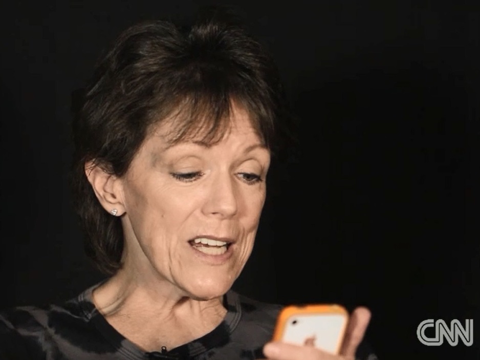 Voice actor Susan Bennett, talking to herself (or, rather, Siri) for CNN. (CNN.com)