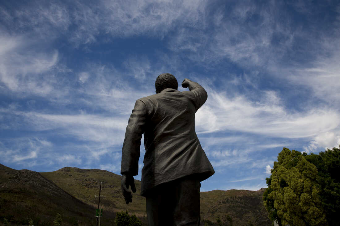 This image talks to me about Mandela's legacy. What will his legacy be? That is the question. What now for South Africa?