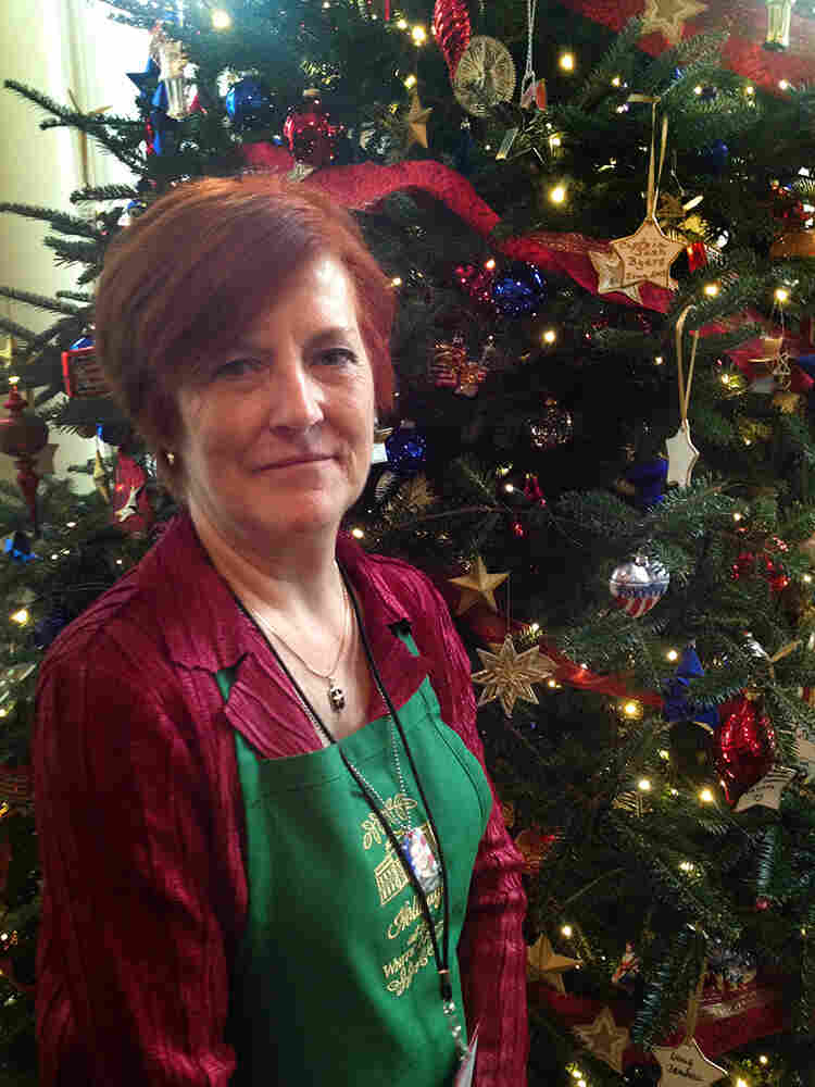 Gold Star Mother Mary Byers came from Nashville, Tenn., to help decorate the White House for the holidays.