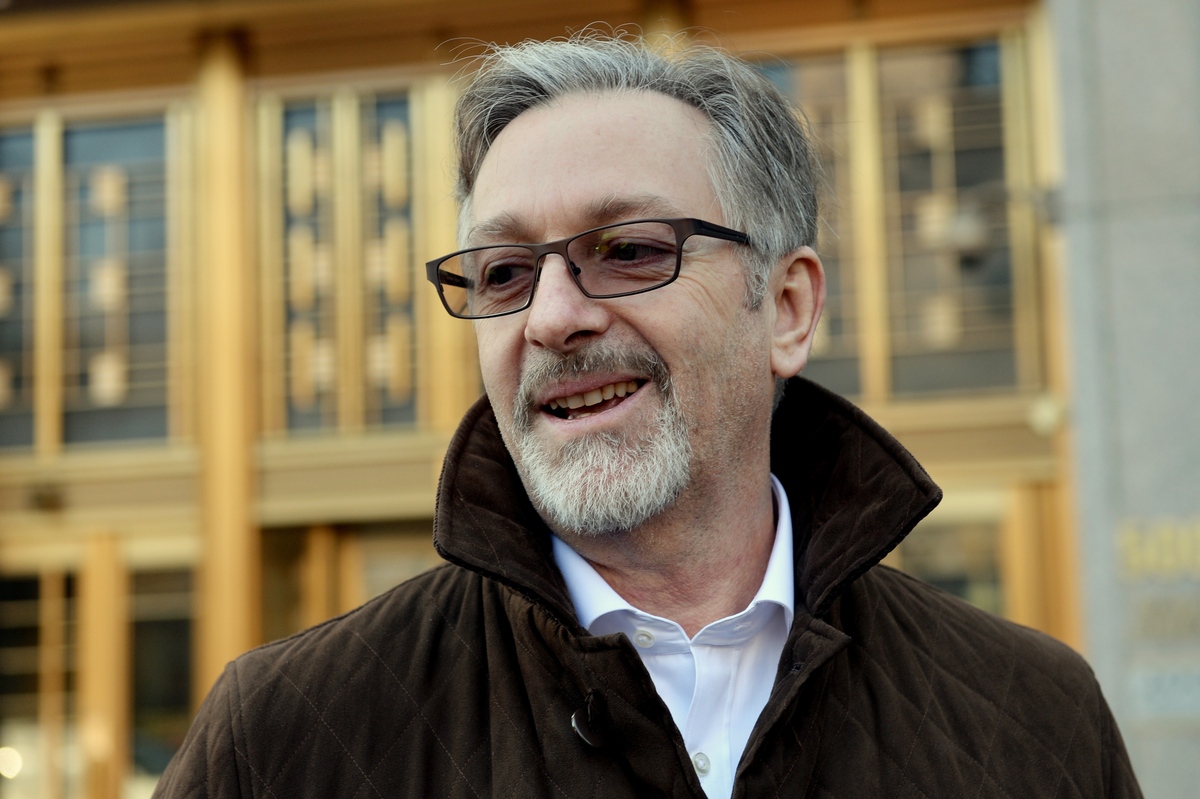 The Man Who Duped Millionaires Into Paying Big Bucks For Fake Wine