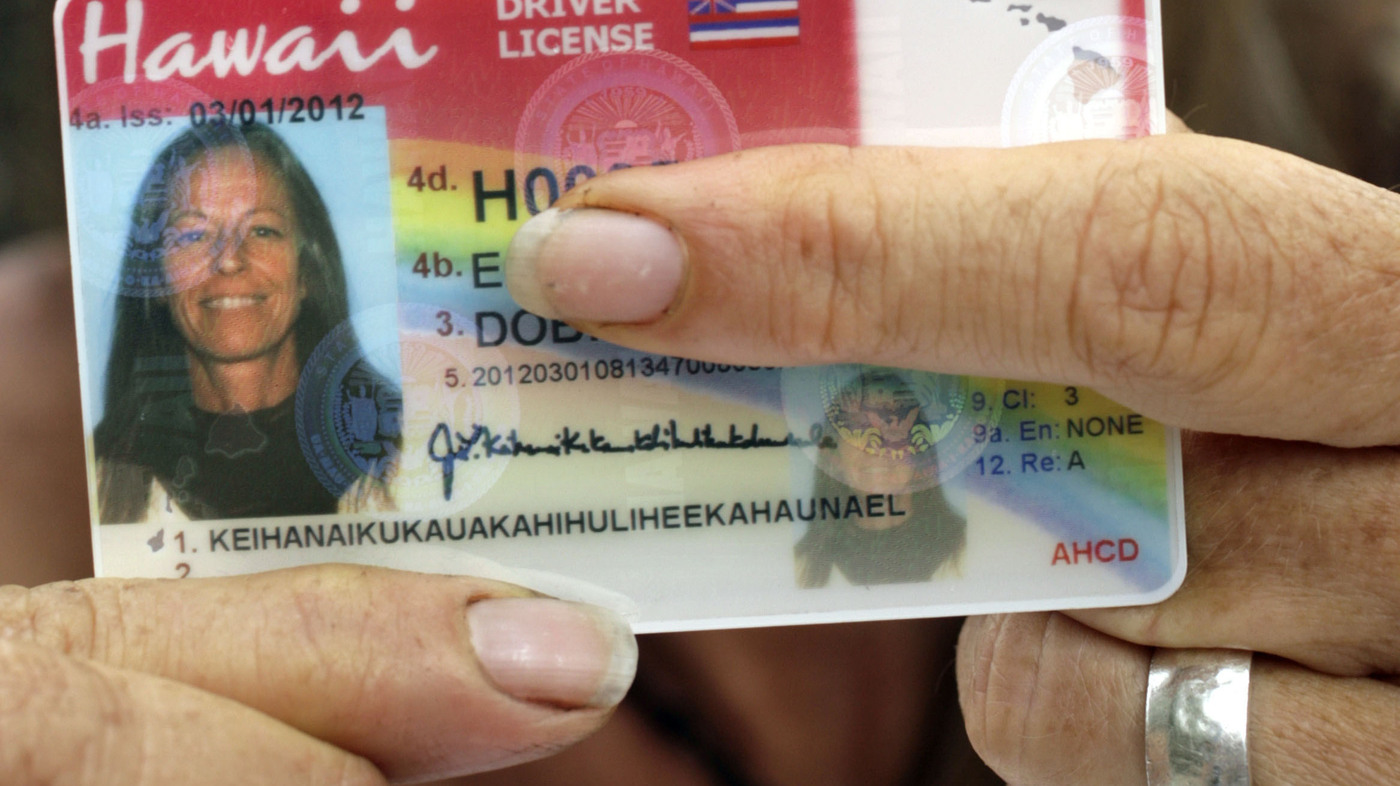 hawaiian-woman-gets-ids-that-fit-her-36-character-last-name-the-two