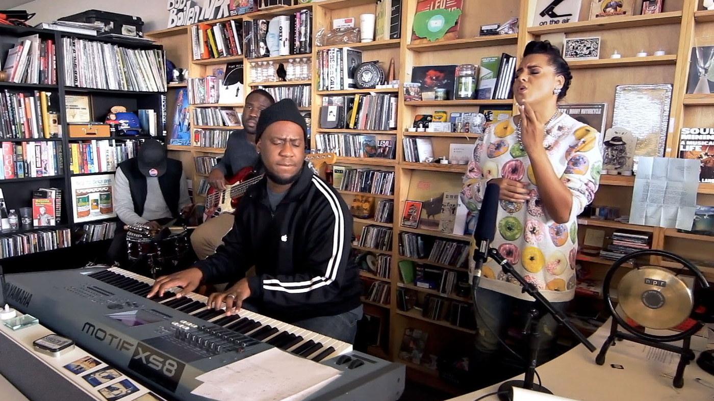 Robert Glasper Experiment: Tiny Desk Concert - Vimarsana News
