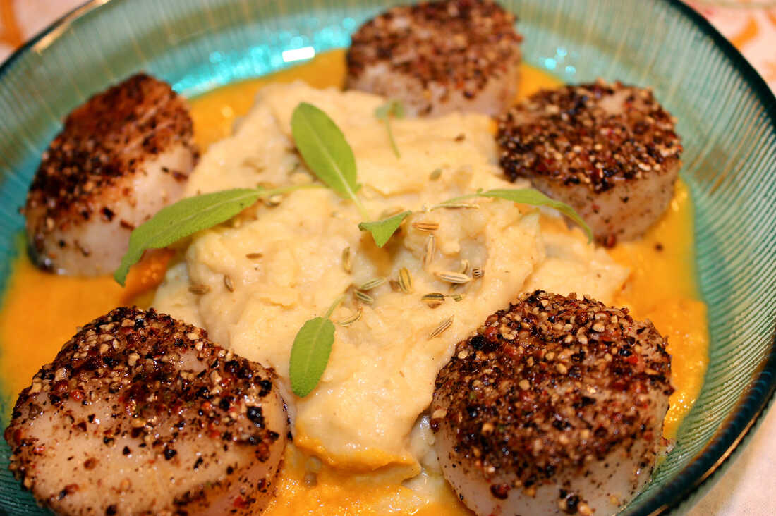 Pepper-Crusted Diver Scallops With Carrot Vanilla Emulsion