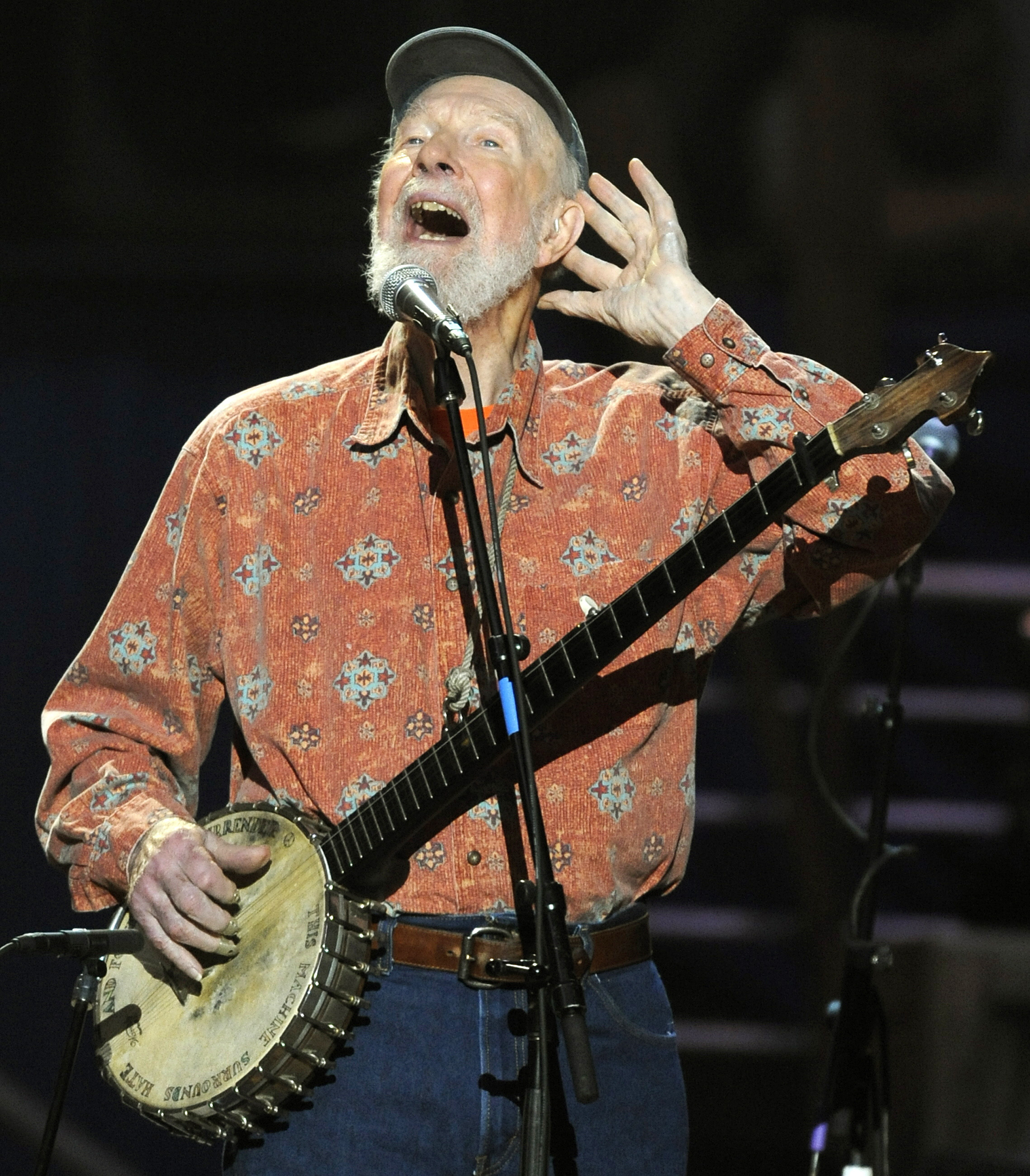 Pete Seeger performs during a concert marking his 90th birthday at Madison Square Garden in New York on May 3, 2009. (AFP/Getty Images)
