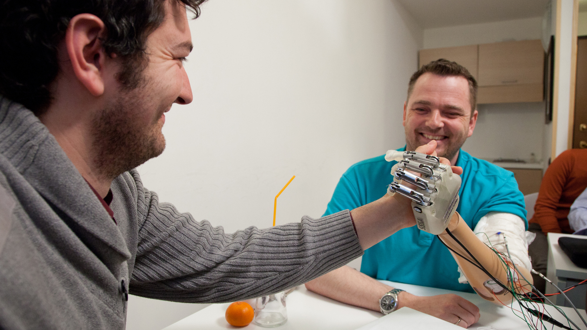Dennis Aabo Sorensen tests a prosthetic arm with sensory feedback in a laboratory in Rome in March 2013. (Patrizia Tocci/Lifehand 2)
