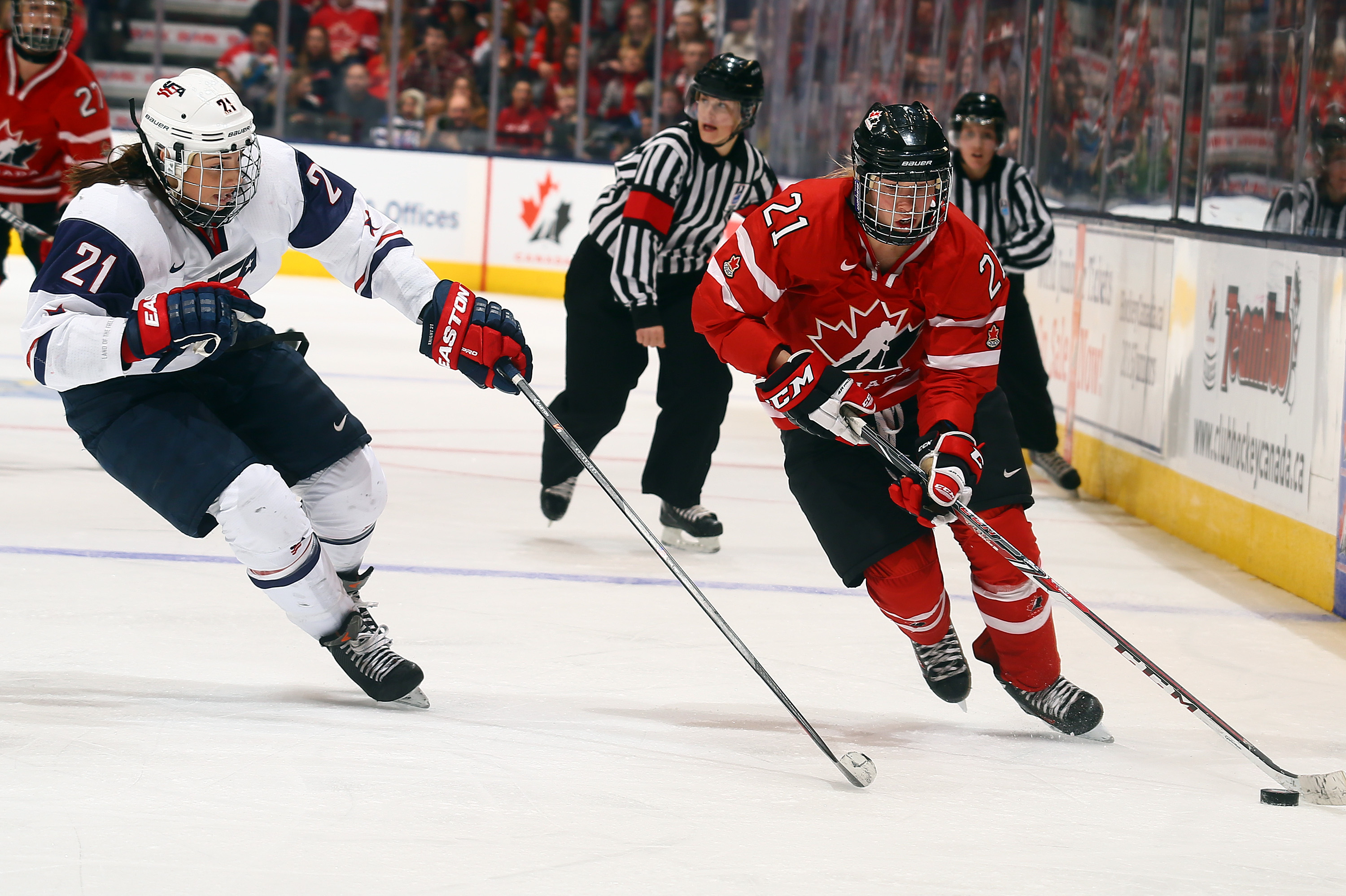 u-s-and-canadian-women-s-hockey-brings-plenty-of-heat-to-the-ice