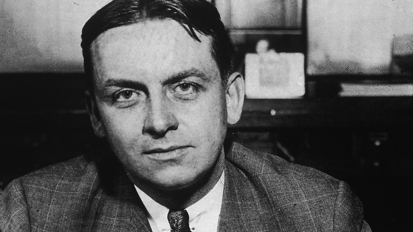 'Eliot Ness': Actually Untouchable, Except When It Came To Women : NPR1400 x 787