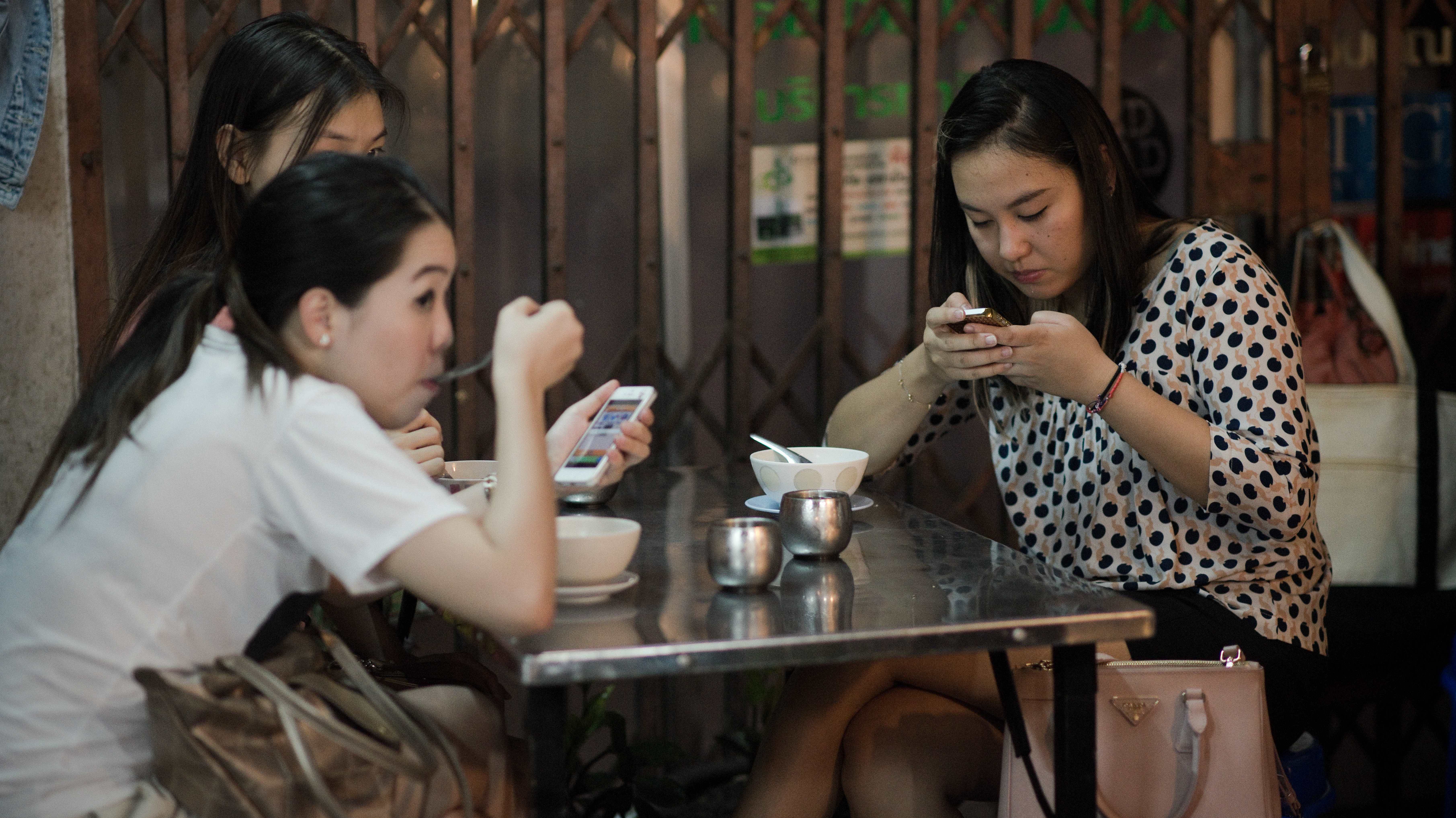 What To Do With Your Smartphone While You're Having Dinner : All Tech ...