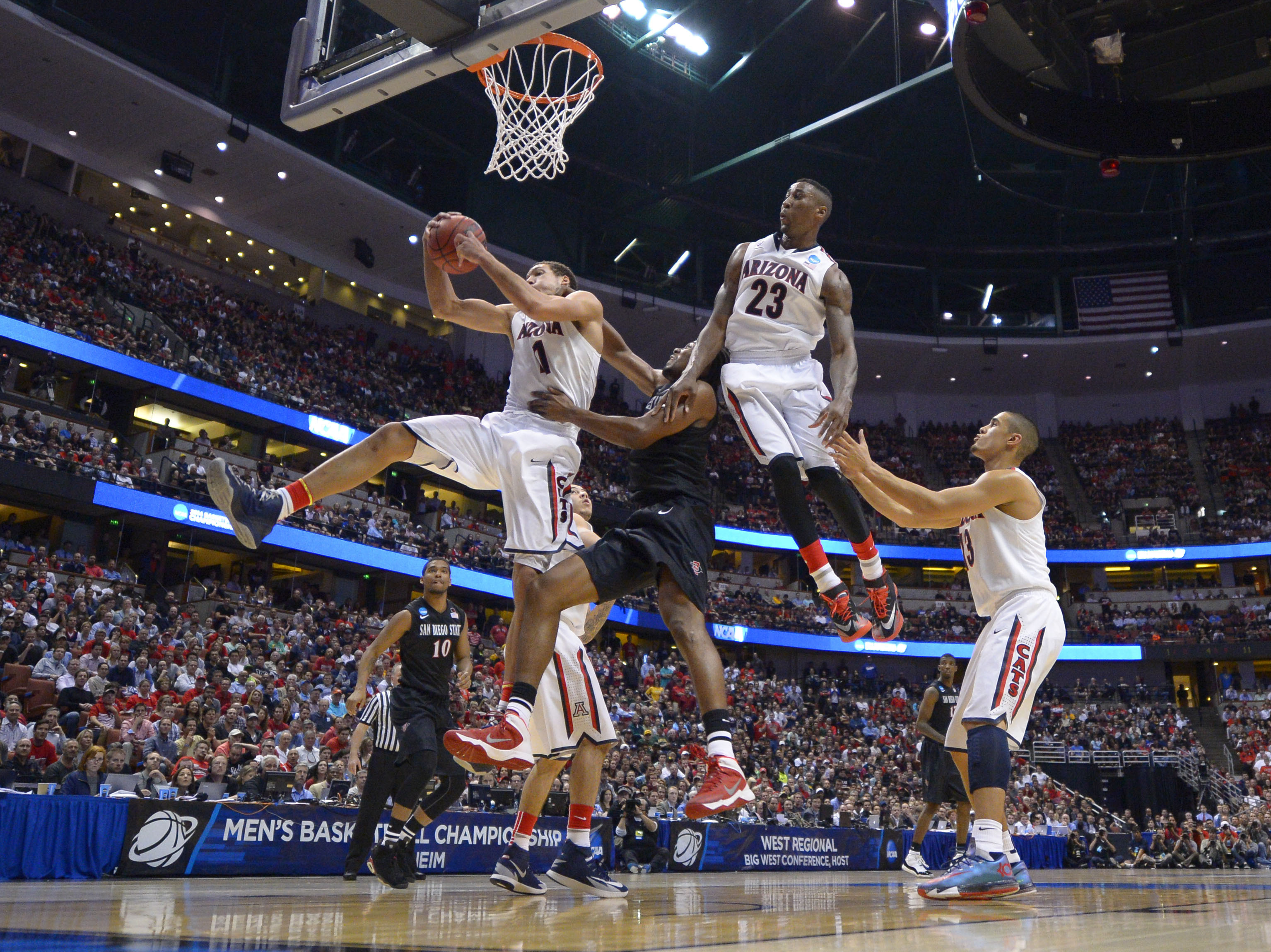 Would March be less mad if players were paid?