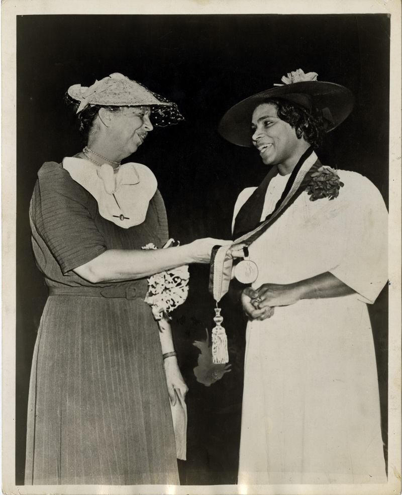 Later in 1939, Eleanor Roosevelt presented Anderson with the Springarn Medal, an annual award given by the NAACP for outstanding achievement by an African-American.