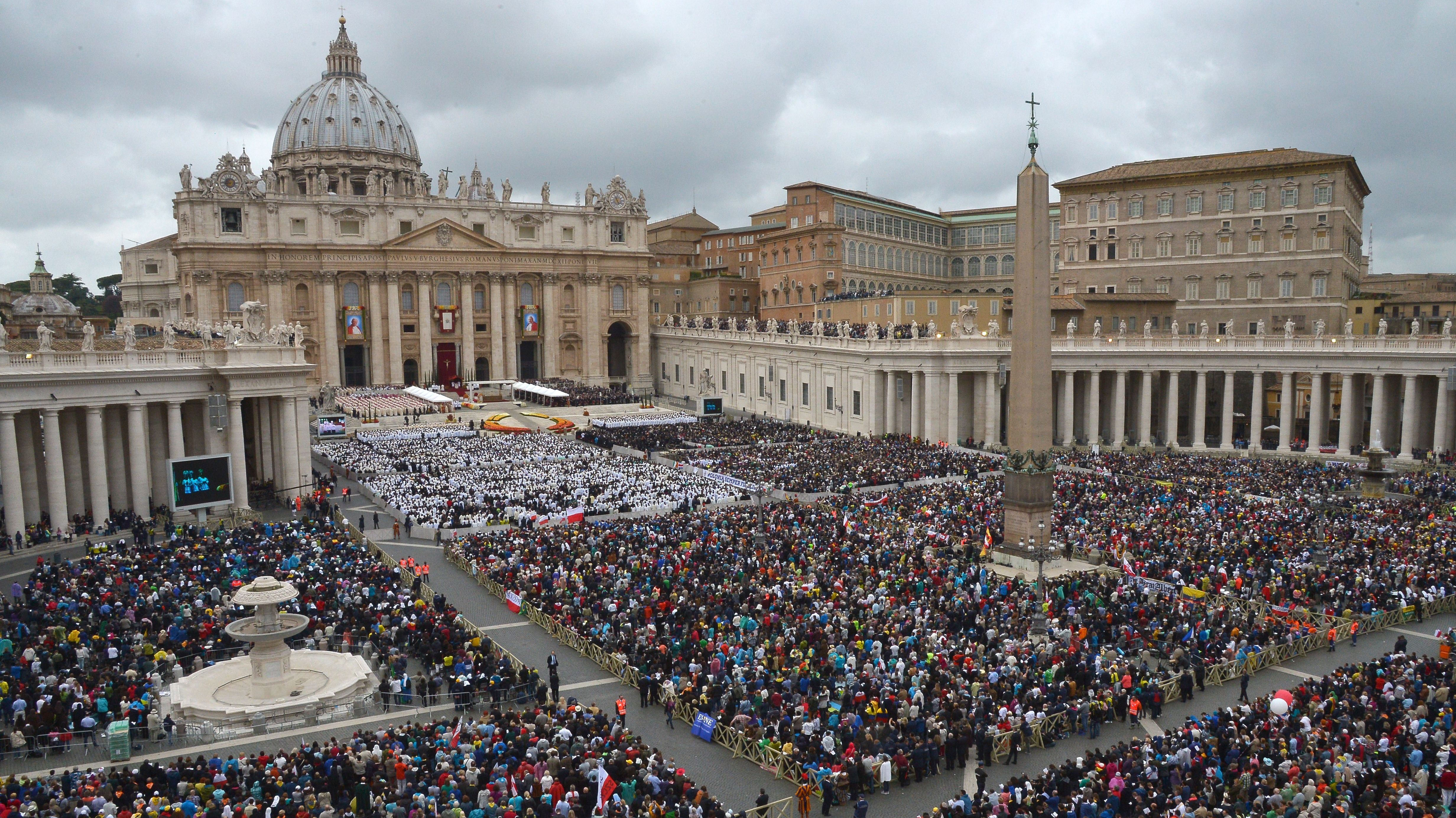Crowds Jam St. Peter's For Historic Day Of Four Popes The TwoWay NPR