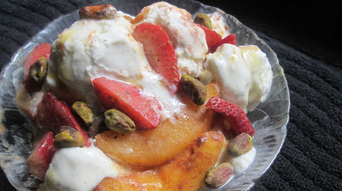 Peach Berry Sundaes With Honey
