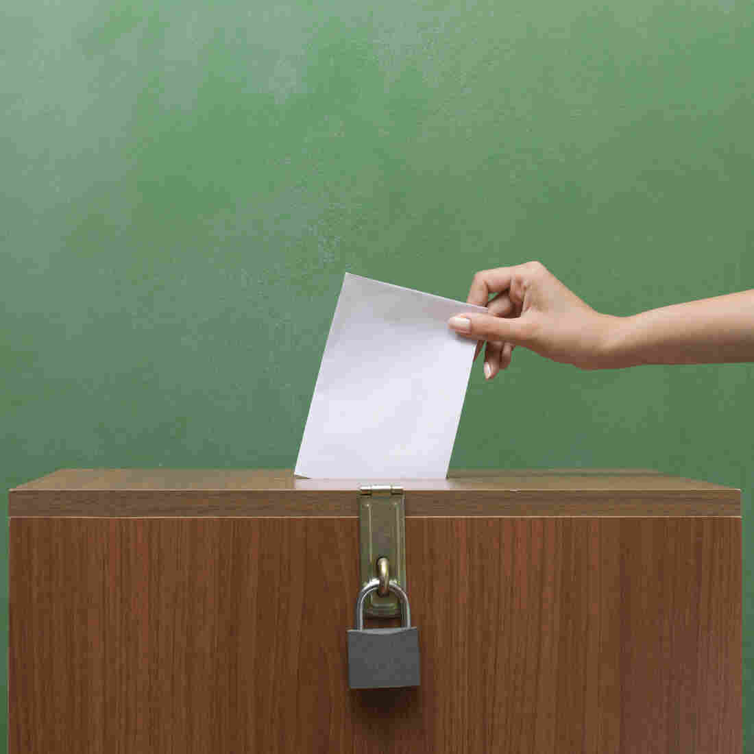 All The Single Ladies: 5 Takeaways About Unmarried Female Voters