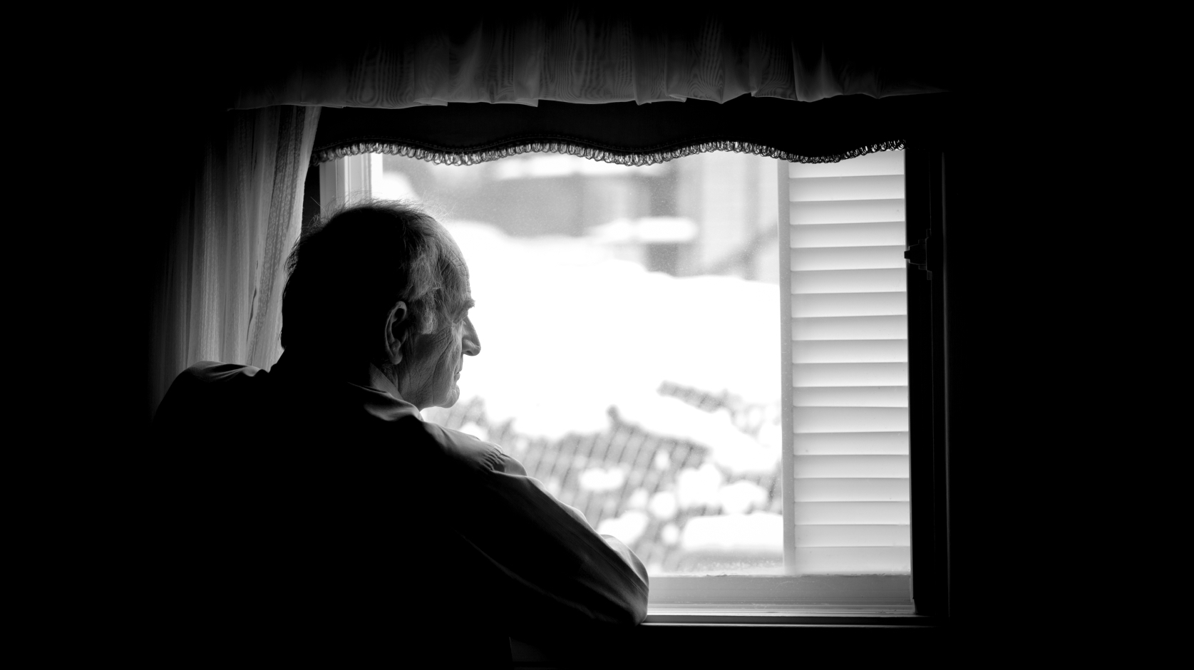 The screening tests for dementia are simple, but the questions surrounding them are complex. (iStockphoto)