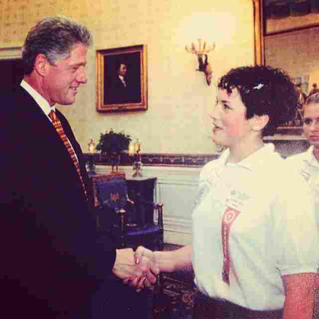 Desiree Kiesel meets president Bill Clinton.